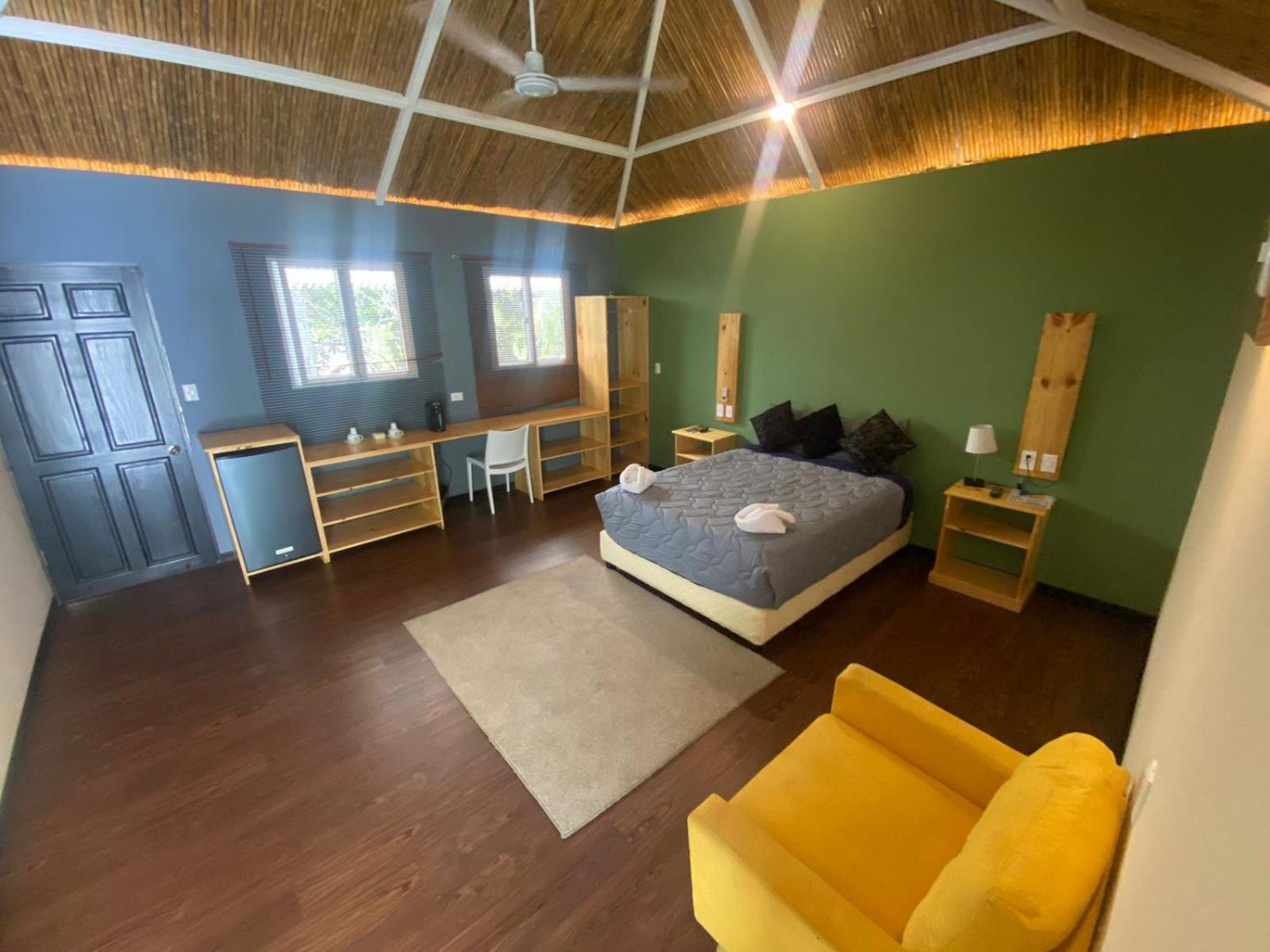 Отель Grand Park Manuel Antonio - Adults Only Экстерьер фото